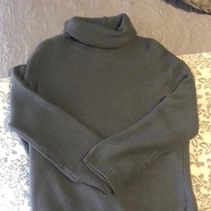 Turtle neck knitted